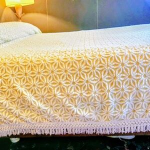 Vintage HOFMANN CHENILLE BEDSPREAD